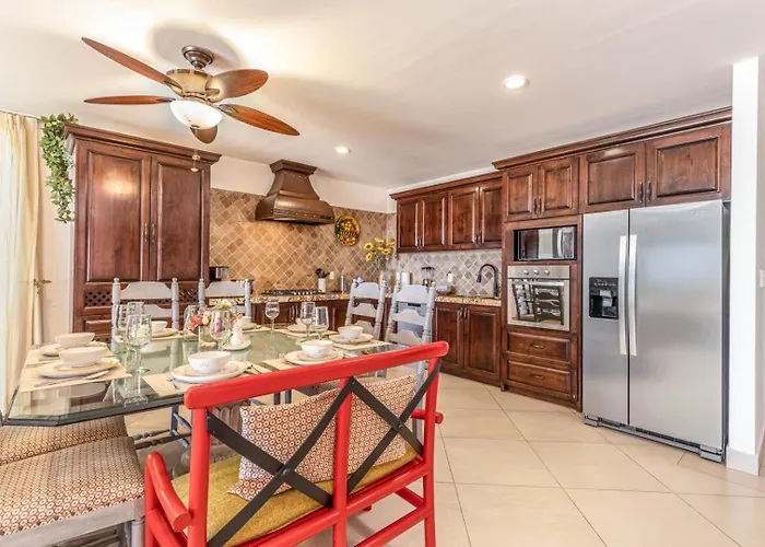 Two Bdrm Condo With Private Terrace - Ocean View Hébergement de vacances *